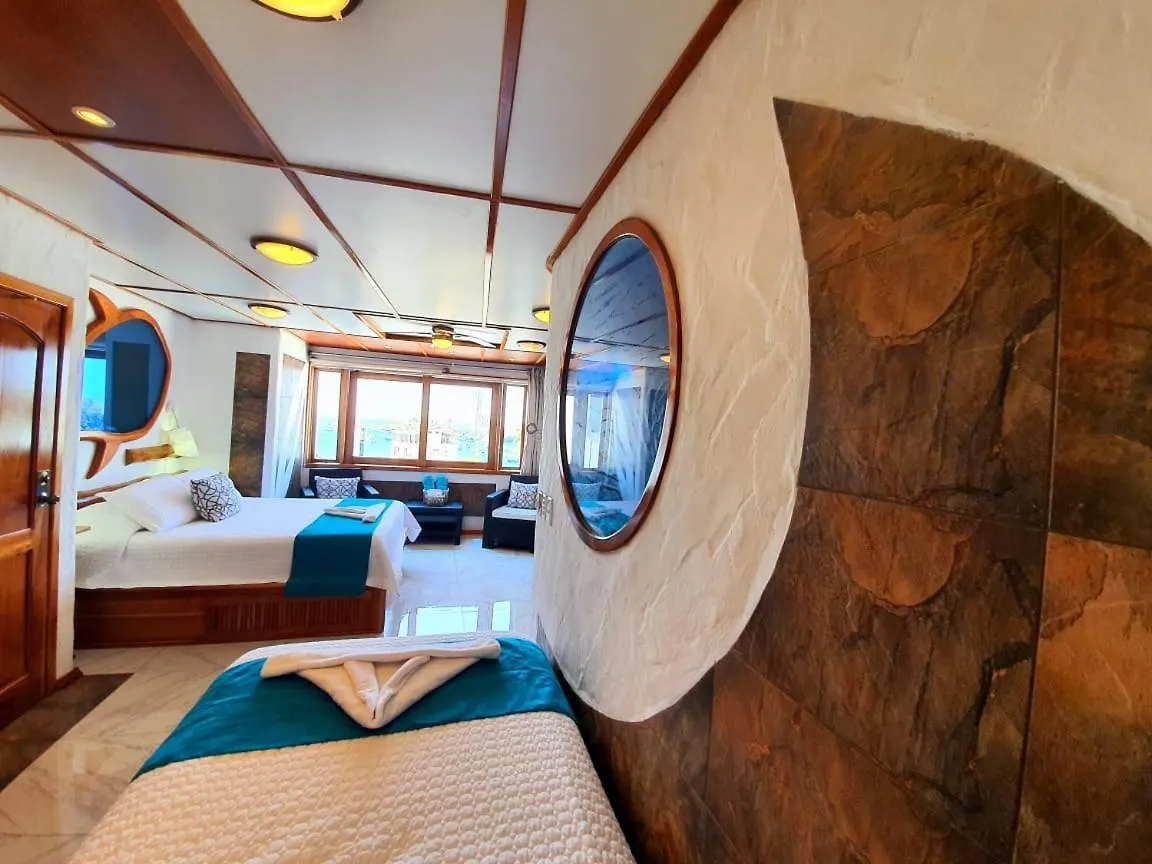 Bed and Breakfast Casa Ocean Pier Puerto Ayora  Ecuador