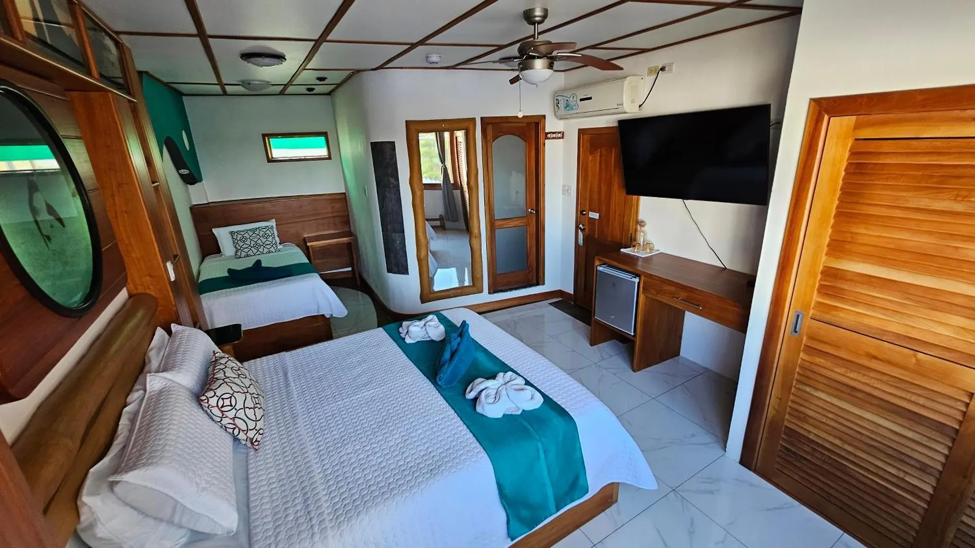 Bed and Breakfast Casa Ocean Pier Puerto Ayora  Ecuador