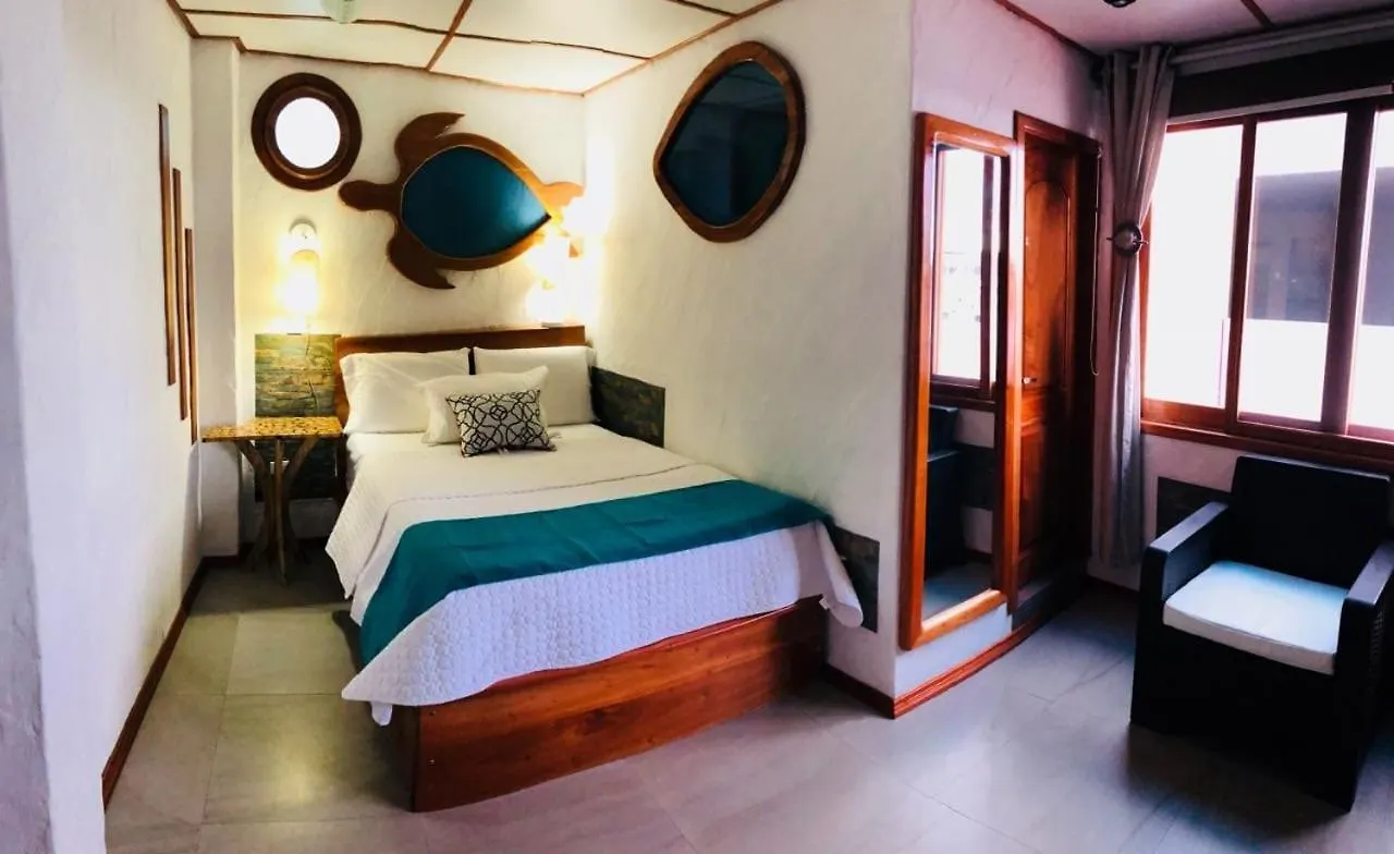 Casa Ocean Pier Bed and Breakfast Puerto Ayora  Ισημερινός