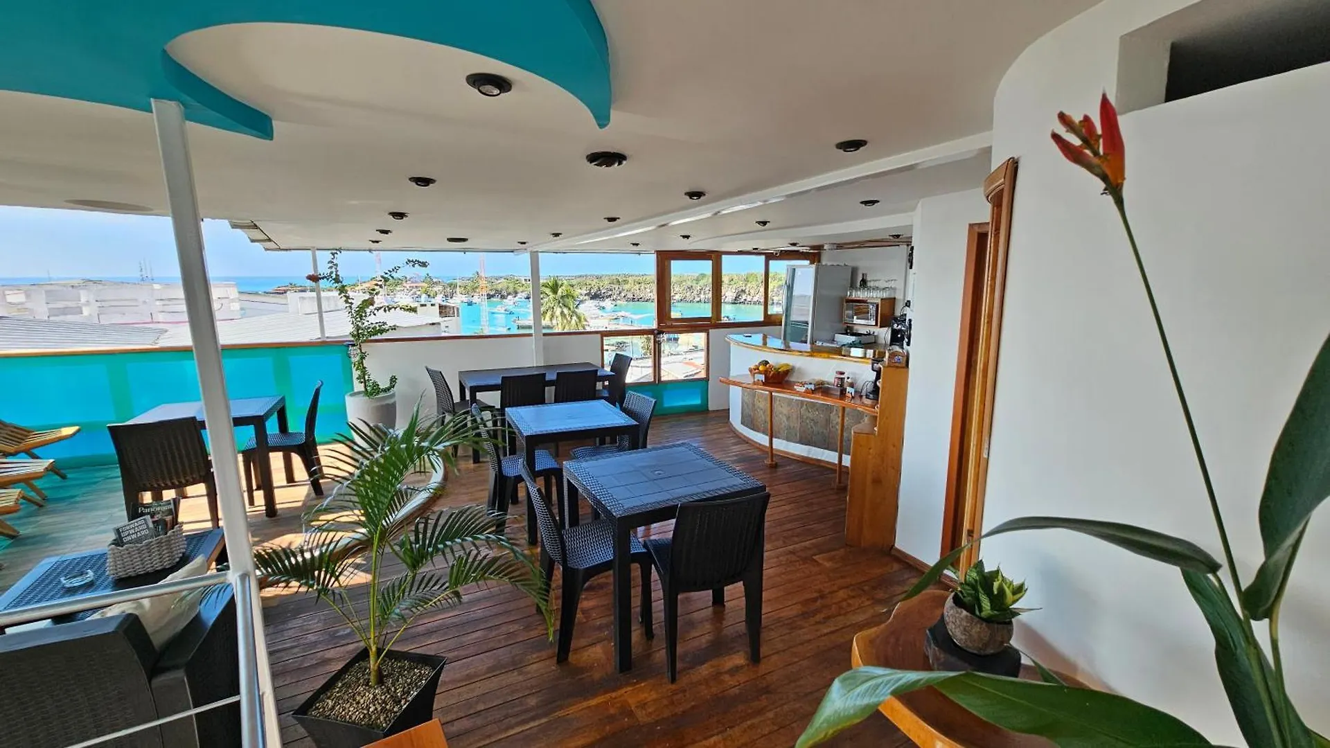 Casa Ocean Pier Bed and Breakfast Puerto Ayora